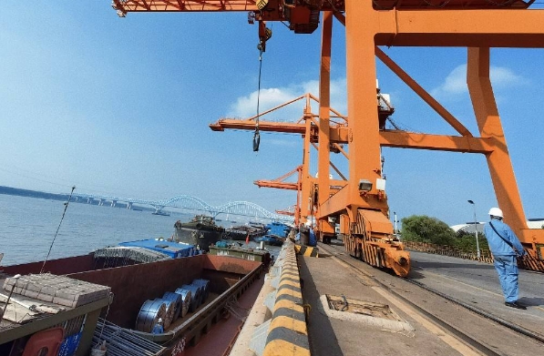 隨著中印貿易往來的日益頻繁，印度貨代市場逐漸嶄露頭角