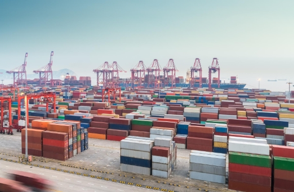 隨著市場需求的不斷變化，加拿大貨代行業正經歷著一場深刻的革新